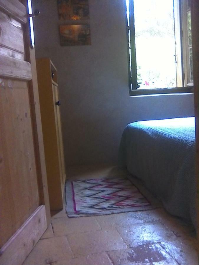 Mas Des Nabieres Panzió Saint-Martial  Kültér fotó